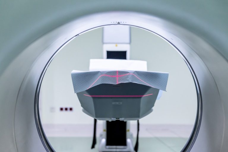 Here's How To Get An MRI Without Insurance And How Much It ...